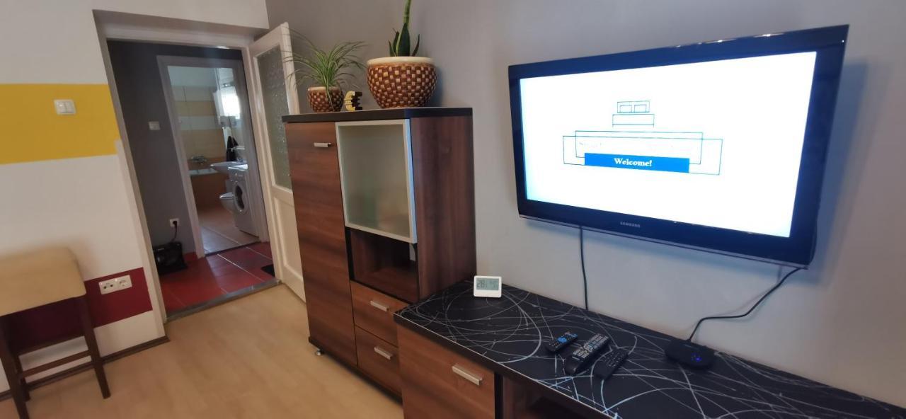 Smart Business Apartman Μίσκολτς Εξωτερικό φωτογραφία