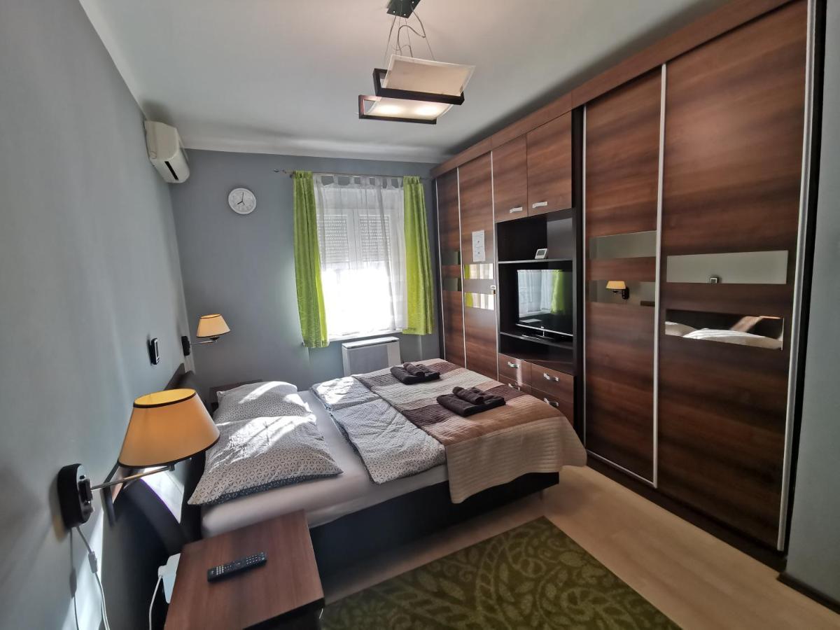 Smart Business Apartman Μίσκολτς Εξωτερικό φωτογραφία